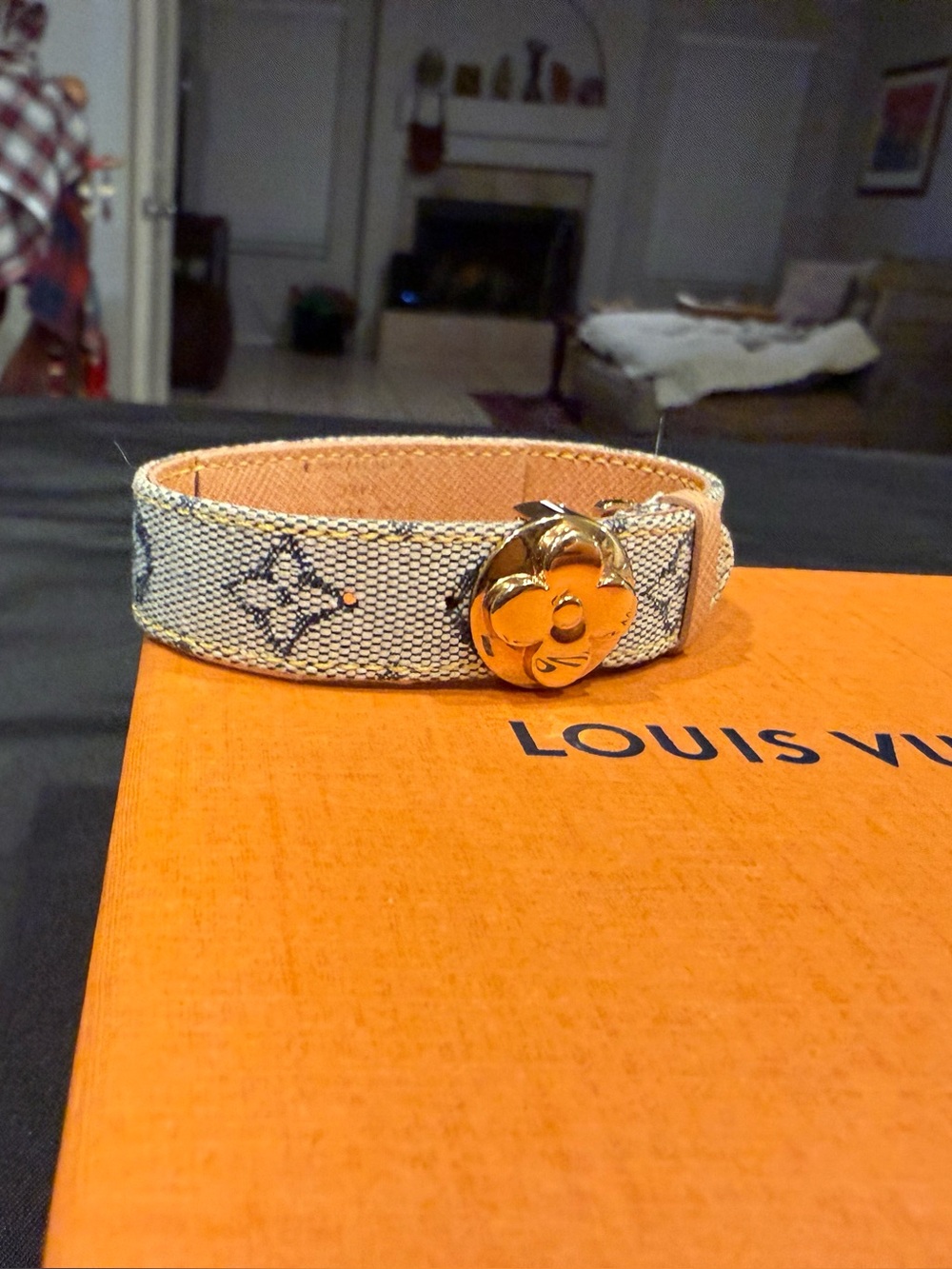 Louis Vuitton Mini Lin Monogram Good Luck Wish Bracelet Gold Flower Clasp - Picture 16 of 16